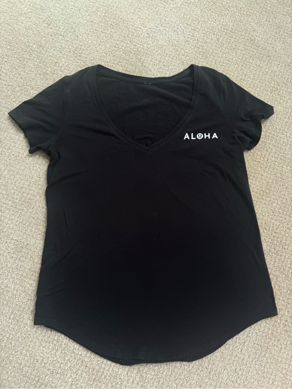 lululemon athletica Black V-Neck Aloha Tee